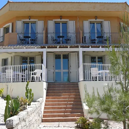 فندق مبيت وإفطار Agnese باديسي